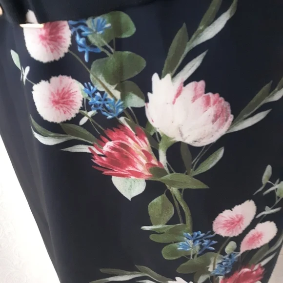Ted Baker Nora Fantasia Dark floral Midi Dress S2 - Picture 3 of 12